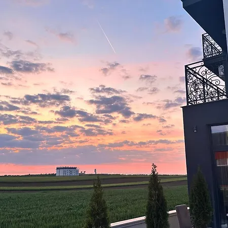 Hotel Kimmiy Garni Attic Near Airport Belgrad