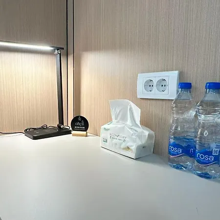 Hotel Kimmiy Garni Attic Near Airport 3*