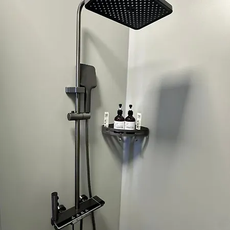 Kimmiy Garni Attic Near Airport Hotel 3*